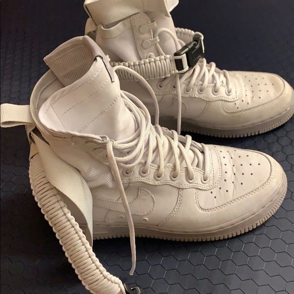 Nike Air Force One high - Picture 2 of 3